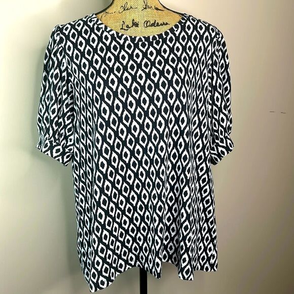 Chicos short sleeve top - Picture 1 of 7